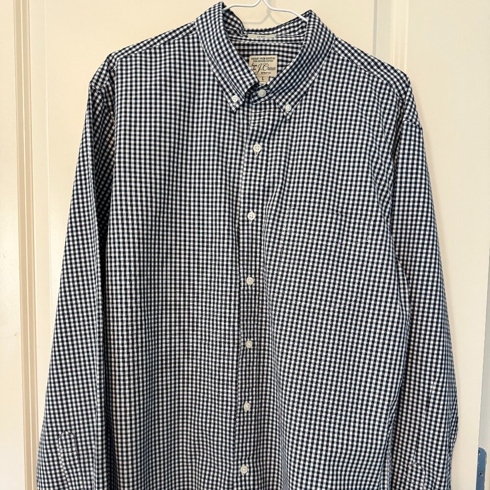 J. Crew Secret Wash Men's Button Down Shirt. Size L. Like New.